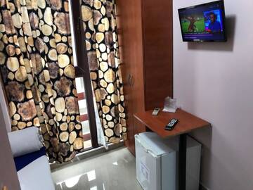 Фото номера Двухместный номер с 1 кроватью Хостелы Hostel Tripoli г. Бухарест 24