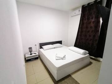 Фото номера Номер с кроватью размера «queen-size» Хостелы Hostel Tripoli г. Бухарест 6