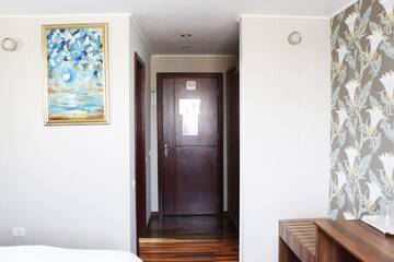Фото номера Двухместный номер № 9 с 1 кроватью Отель Hotel Papion г. Бухарест 2