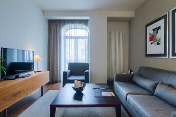 Фото номера Улучшенный люкс Отель Hotel Cismigiu г. Бухарест 11