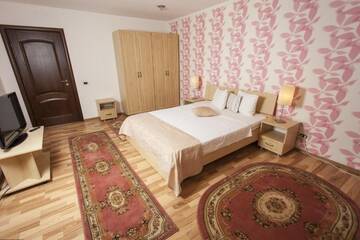 Фото номера Двухместный номер с 1 кроватью Отели типа «постель и завтрак» City Garden Rooms and Apartments г. Бухарест 17