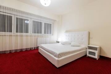 Фото номера Двухместный номер с 1 кроватью Отель Orhideea Residence &amp; Spa г. Бухарест 6