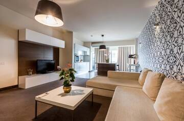 Фото номера Апартаменты бизнес-класса без спа Отель Orhideea Residence &amp; Spa г. Бухарест 20
