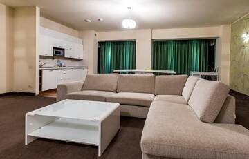 Фото номера Улучшенные апартаменты Отель Orhideea Residence &amp; Spa г. Бухарест 6
