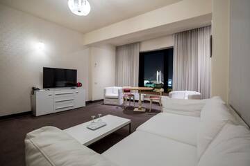 Фото номера Люкс с 1 спальней Отель Orhideea Residence &amp; Spa г. Бухарест 4