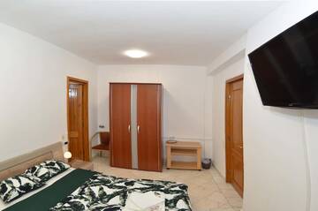 Фото номера Двухместный номер эконом-класса с балконом Гостевой дом Vila A&amp;B г. Бухарест 6