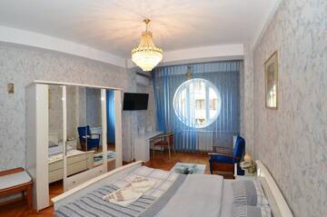 Фото номера Улучшенный двухместный номер с 1 кроватью Гостевой дом Vila A&amp;B г. Бухарест 2