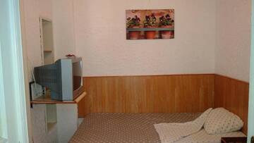 Фото номера Двухместный номер с 1 кроватью и мини-кухней Хостелы Expo Home Stay г. Бухарест 17