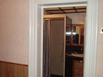 Фото номера Двухместный номер с 1 кроватью и мини-кухней Хостелы Expo Home Stay г. Бухарест 45