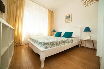 Фото номера Стандартный двухместный номер с 1 кроватью Гостевой дом Smart Rooms Bucharest г. Бухарест 2