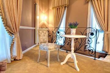 Фото номера Люкс с гидромассажной ванной на открытом воздухе Отель Villa Boutique Lafayette г. Бухарест 9