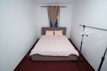 Фото номера Двухместный номер с 1 кроватью Хостелы La Vila Maria г. Бухарест 6