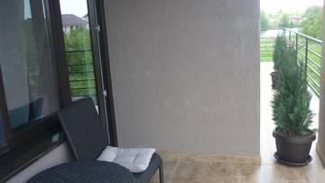Фото номера Двухместный номер с 1 кроватью и балконом Гостевой дом City Lux Villa г. Бухарест 13