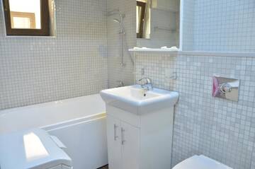 Фото номера Апартаменты с 1 спальней Апарт-отели Decebal Residence Apartments г. Бухарест 6