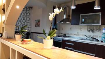 Фото номера Апартаменты с 2 спальнями Гостевой дом Johanna House г. Бухарест 4