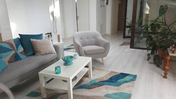 Фото номера Апартаменты с 2 спальнями Гостевой дом Johanna House г. Бухарест 12