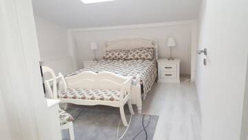 Фото номера Апартаменты с 2 спальнями Гостевой дом Johanna House г. Бухарест 19