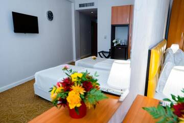 Фото номера Двухместный номер с 2 отдельными кроватями Отель Best Western Hotel Lev Or I г. Бухарест 12