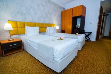 Фото номера Двухместный номер с 2 отдельными кроватями Отель Best Western Hotel Lev Or I г. Бухарест 4