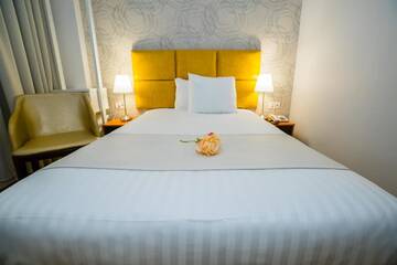 Фото номера Номер с кроватью размера «queen-size» Отель Best Western Hotel Lev Or I г. Бухарест 2