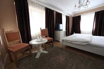 Фото номера Стандартный двухместный номер с 1 кроватью Отель Old City Bucharest NF Hotels г. Бухарест 14