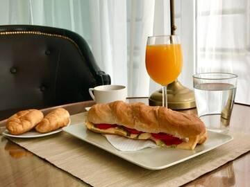 Фото номера Стандартный двухместный номер с 1 кроватью Отель Old City Bucharest NF Hotels г. Бухарест 25