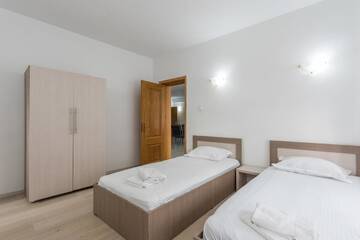Фото номера Вилла Делюкс Виллы Bucharest Old Town Villa г. Бухарест 42