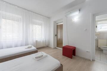 Фото номера Вилла Делюкс Виллы Bucharest Old Town Villa г. Бухарест 94
