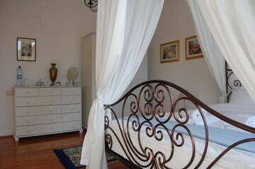 Фото номера Стамбульский двухместный номер Отель Hotel Bucharest Boutique Accommodation г. Бухарест 23