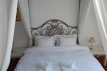 Фото номера Стамбульский двухместный номер Отель Hotel Bucharest Boutique Accommodation г. Бухарест 3