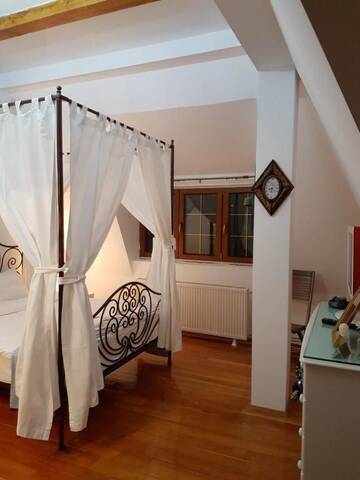Фото номера Стамбульский двухместный номер Отель Hotel Bucharest Boutique Accommodation г. Бухарест 4