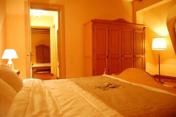 Фото номера Люкс «Бухарест» Отель Hotel Bucharest Boutique Accommodation г. Бухарест 2