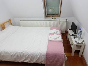 Фото номера Двухместный номер &quot;Лондон&quot; Отель Hotel Bucharest Boutique Accommodation г. Бухарест 4