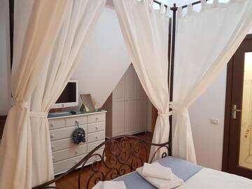 Фото номера Стамбульский двухместный номер Отель Hotel Bucharest Boutique Accommodation г. Бухарест 8