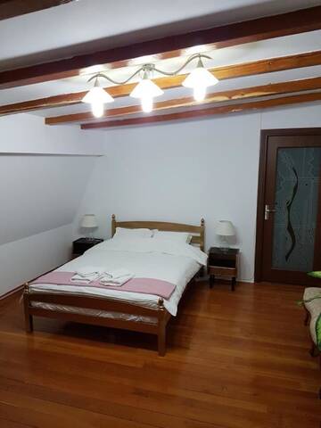 Фото номера Люкс «Мадрид» Отель Hotel Bucharest Boutique Accommodation г. Бухарест 25