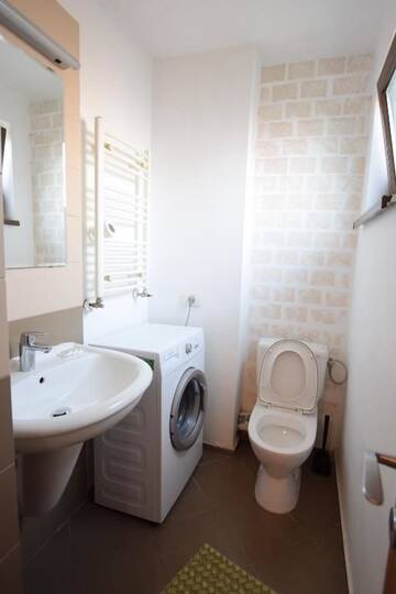Фото номера Апартаменты с 2 спальнями 2 Апарт-отели Mosilor Apartments г. Бухарест 8
