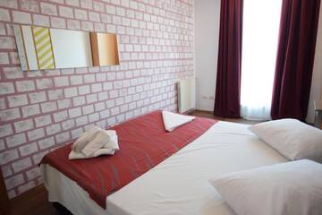 Фото номера Апартаменты 8 с 2 спальнями Апарт-отели Mosilor Apartments г. Бухарест 5