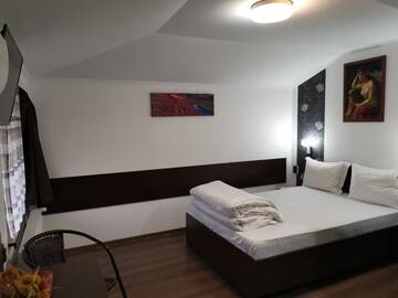 Фото номера Номер с кроватью размера «king-size» Хостелы Joe Hostel г. Бухарест 16