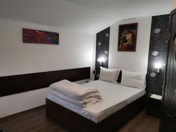 Фото номера Номер с кроватью размера «king-size» Хостелы Joe Hostel г. Бухарест 22