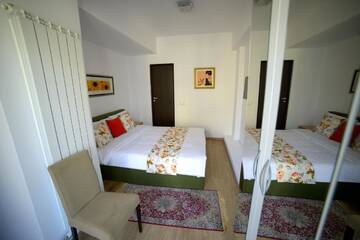 Фото номера Superior Suite with Terrace (Including smoking area) Отель Bucur Accommodation г. Бухарест 4