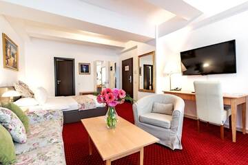 Фото номера Superior Double No balcony (No smoking area) Отель Bucur Accommodation г. Бухарест 7