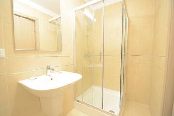 Фото номера Апартаменты с 2 спальнями Апарт-отели Uptown Residence Apartments г. Бухарест 3