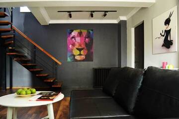 Фото номера Двухуровневые апартаменты с 2 спальнями Апарт-отели JN Boutique Apartments г. Бухарест 3