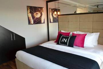 Фото номера Апартаменты-студио Апарт-отели JN Boutique Apartments г. Бухарест 2
