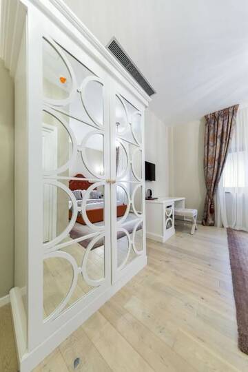 Фото номера Особняк Делюкс Отель The Mansion Boutique Hotel г. Бухарест 21