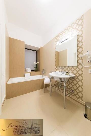 Фото номера Номер Делюкс Премиум Mansion Отель The Mansion Boutique Hotel г. Бухарест 13