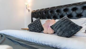Фото номера Апартаменты с 1 спальней Отель Avenue Parliament Hotel г. Бухарест 23