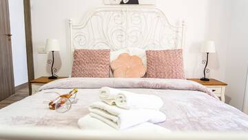 Фото номера Лофт Отель Avenue Parliament Hotel г. Бухарест 9