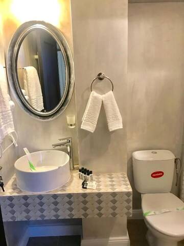 Фото номера Двухместный номер Делюкс с 1 кроватью Гостевой дом Vila 18 Hotel Boutique г. Бухарест 26