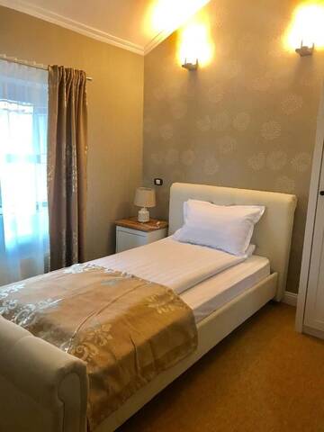 Фото номера Одноместный номер с ванной комнатой Гостевой дом Vila 18 Hotel Boutique г. Бухарест 2
